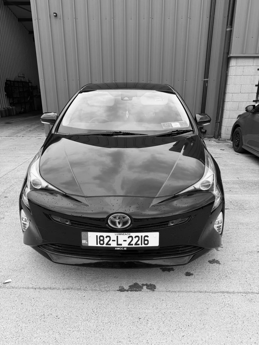 Toyota PRIUS 1.8 Auto Hybrid (2018) - Image 1