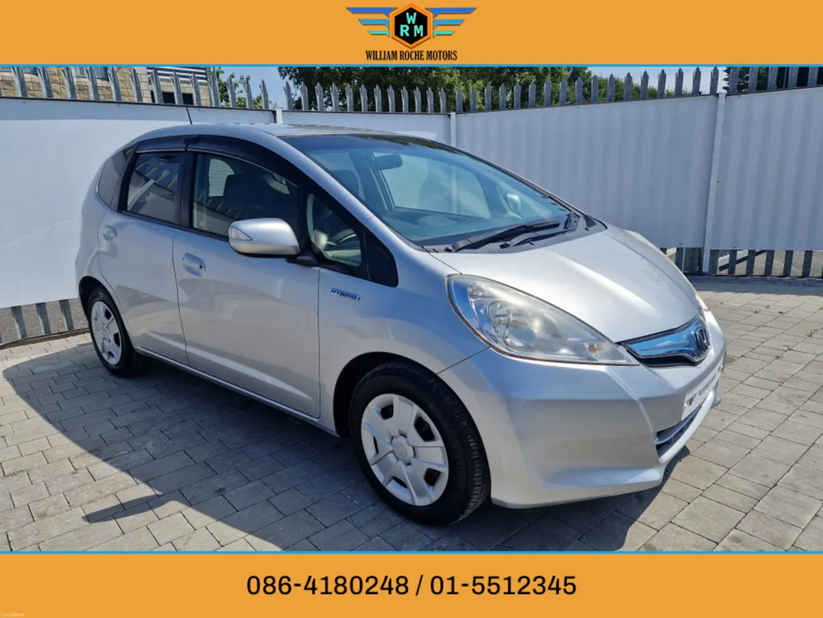 Honda Fit 1.3 PETROL HYBRID AUTO - Image 1