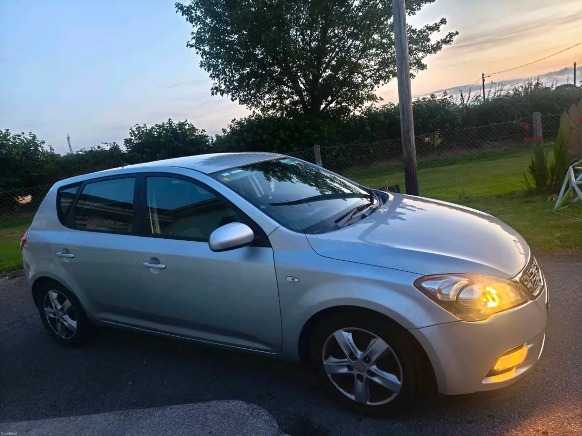 Kia Ceed - Image 2