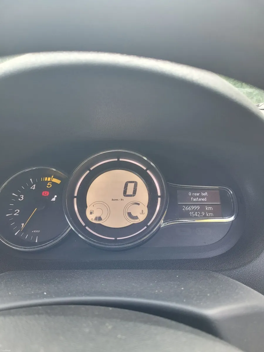 Renault Megane 2011 - Image 5