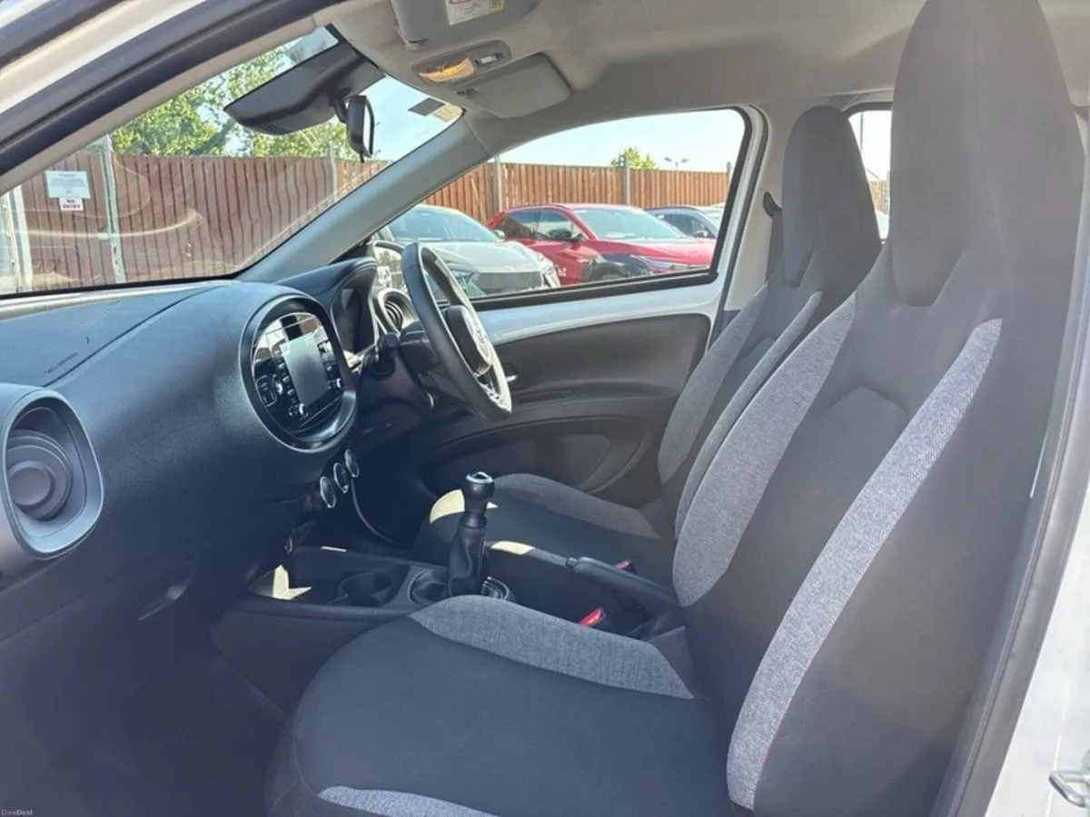 Toyota Aygo X 1.0 PULSE 4DR - Image 6