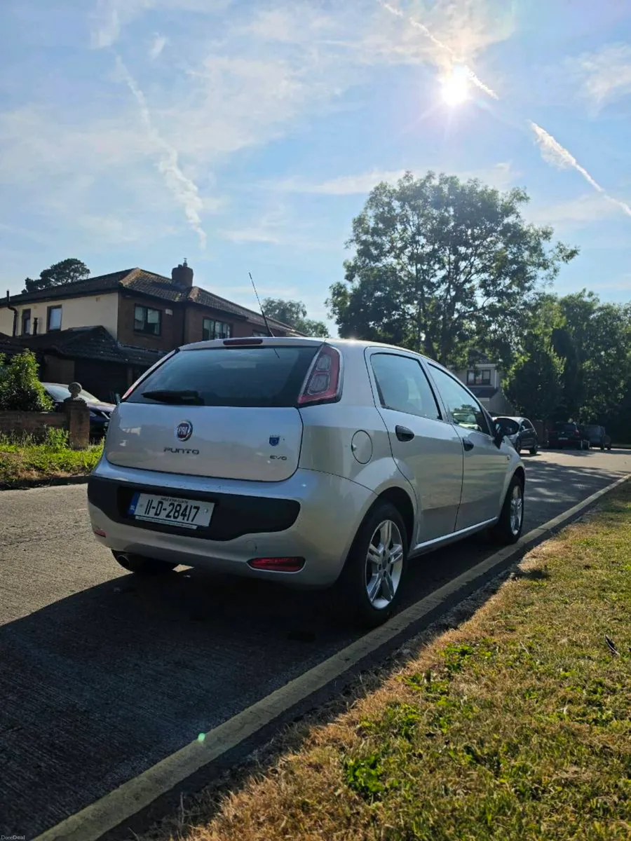 Fiat Punto Evo Diesel - Image 3
