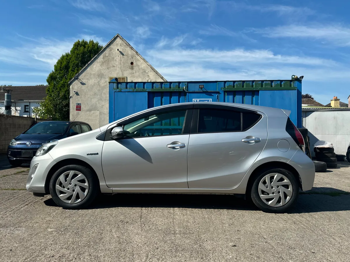 2015 Toyota Aqua - 1.5l Hybrid (High Specs) - Image 6
