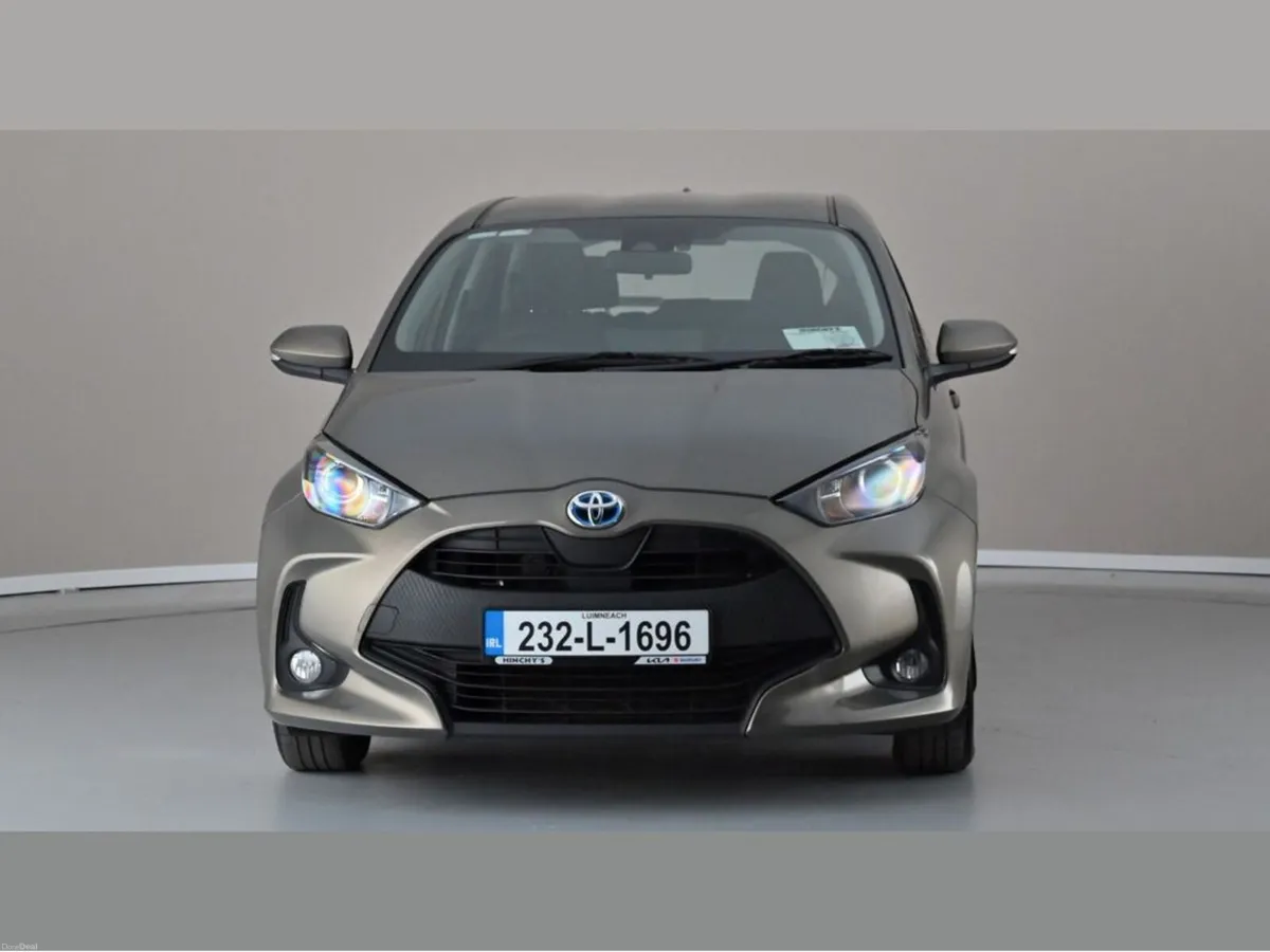 Toyota Yaris 1.5 Hybrid Luna 4DR Auto - Image 4
