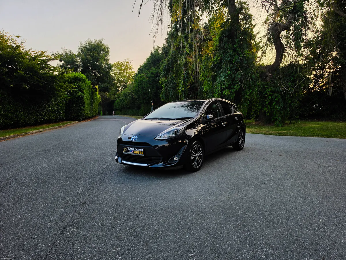 2020 Toyota Aqua 1.5 Petrol Hybrid Automatic - Image 4