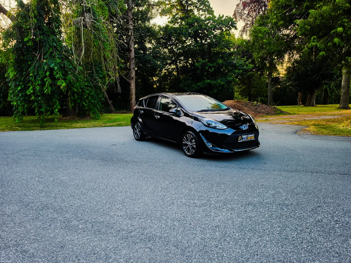 2020 Toyota Aqua 1.5 Petrol Hybrid Automatic - Image 5