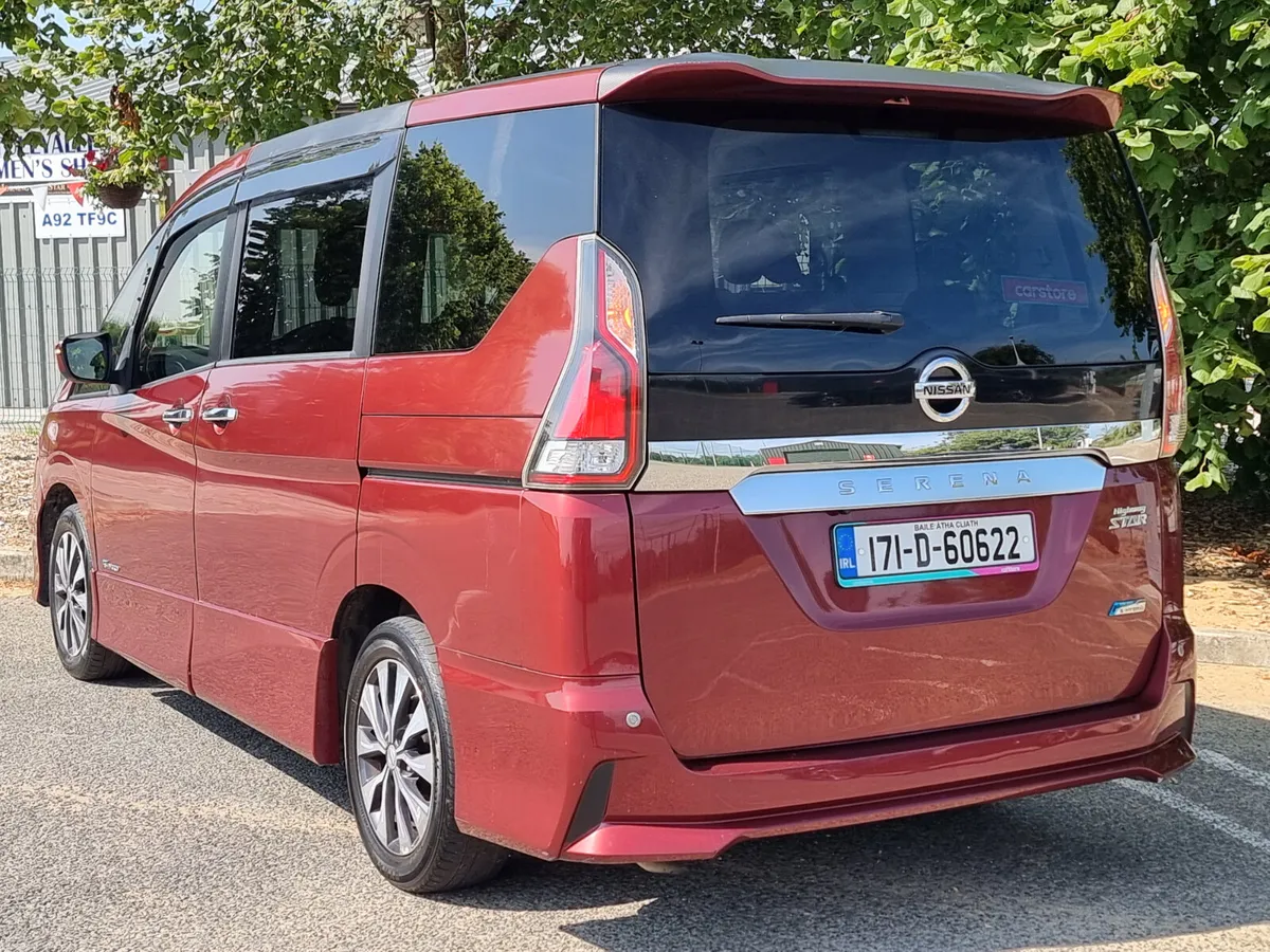 €14900 Nissan Serena 2017 automatic 8 seats €14900 - Image 1