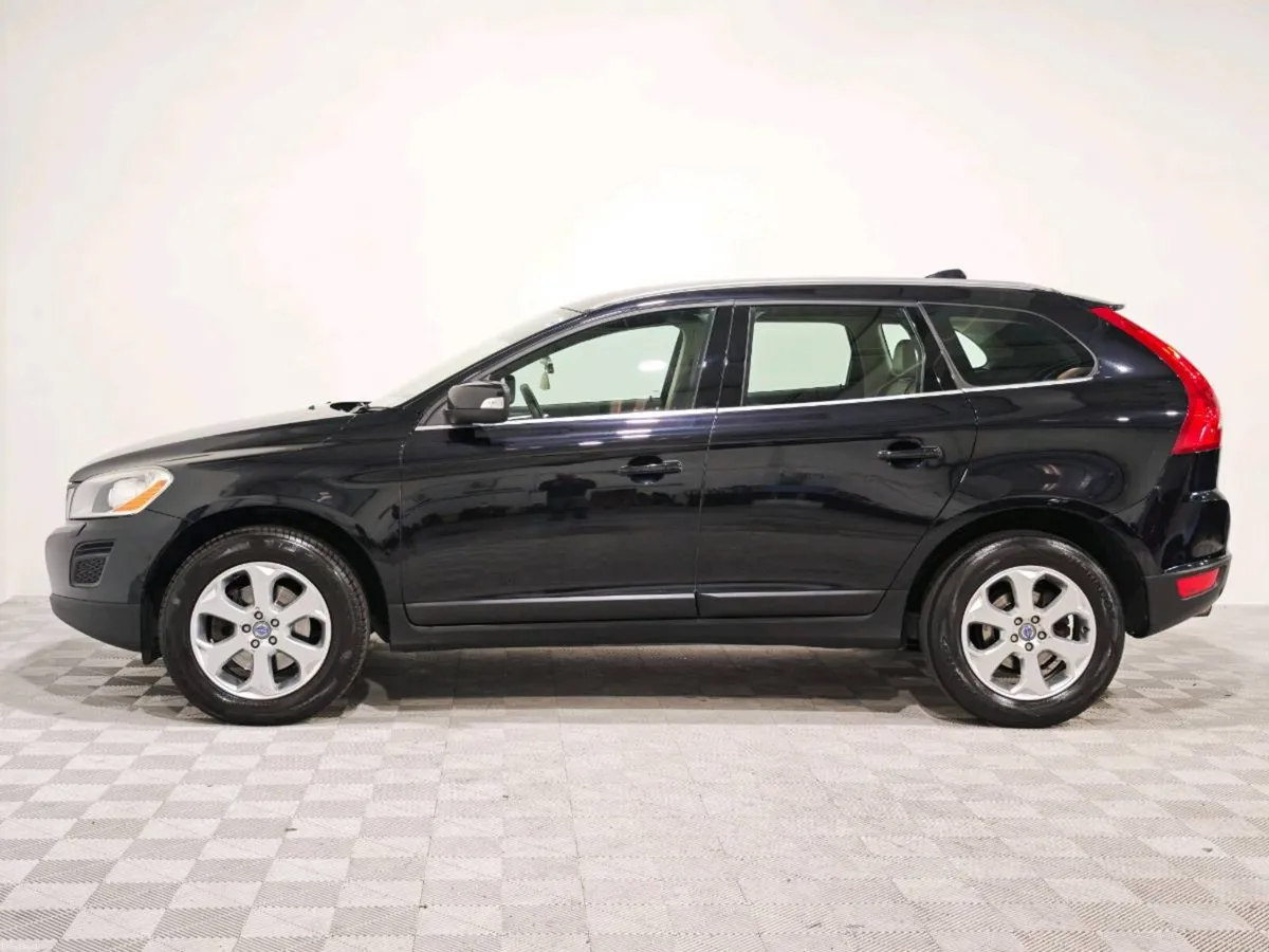 2012 Volvo XC60 D3 Lux Automatic, new NCT! - Image 4