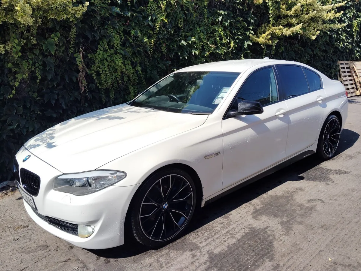 2013 BMW 520D Automatic Twin Turbo - Image 4