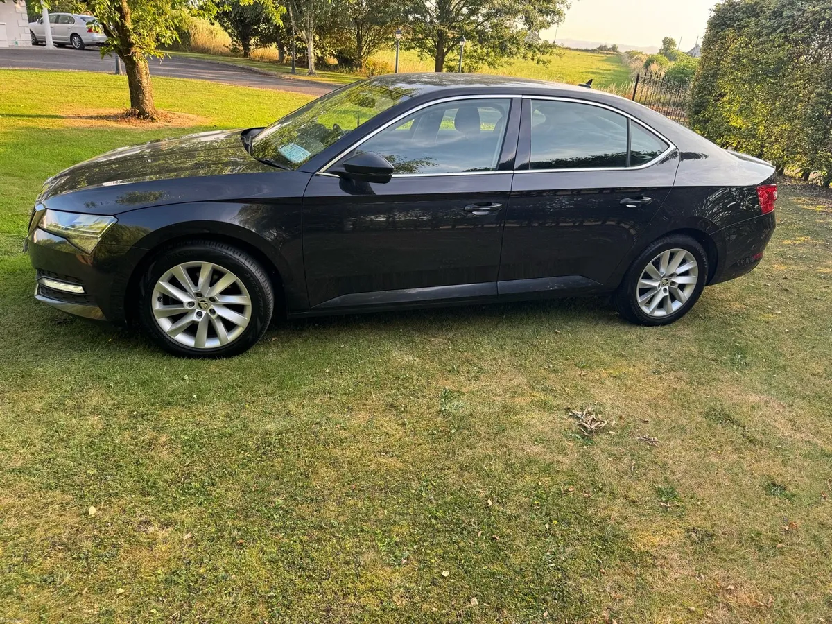 #####2022  Skoda Superb  Auto ##### - Image 4