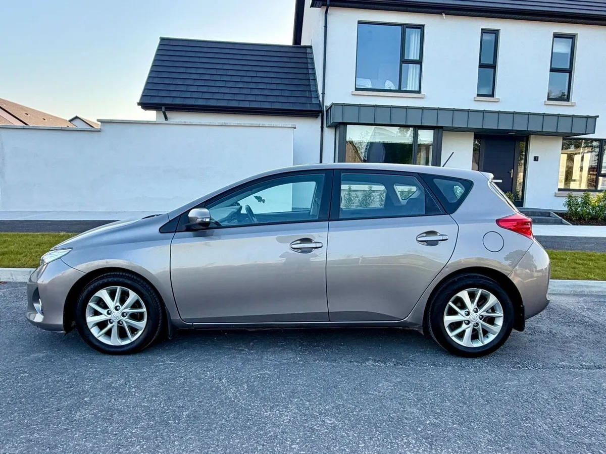 Toyota Auris New Nct - Image 4