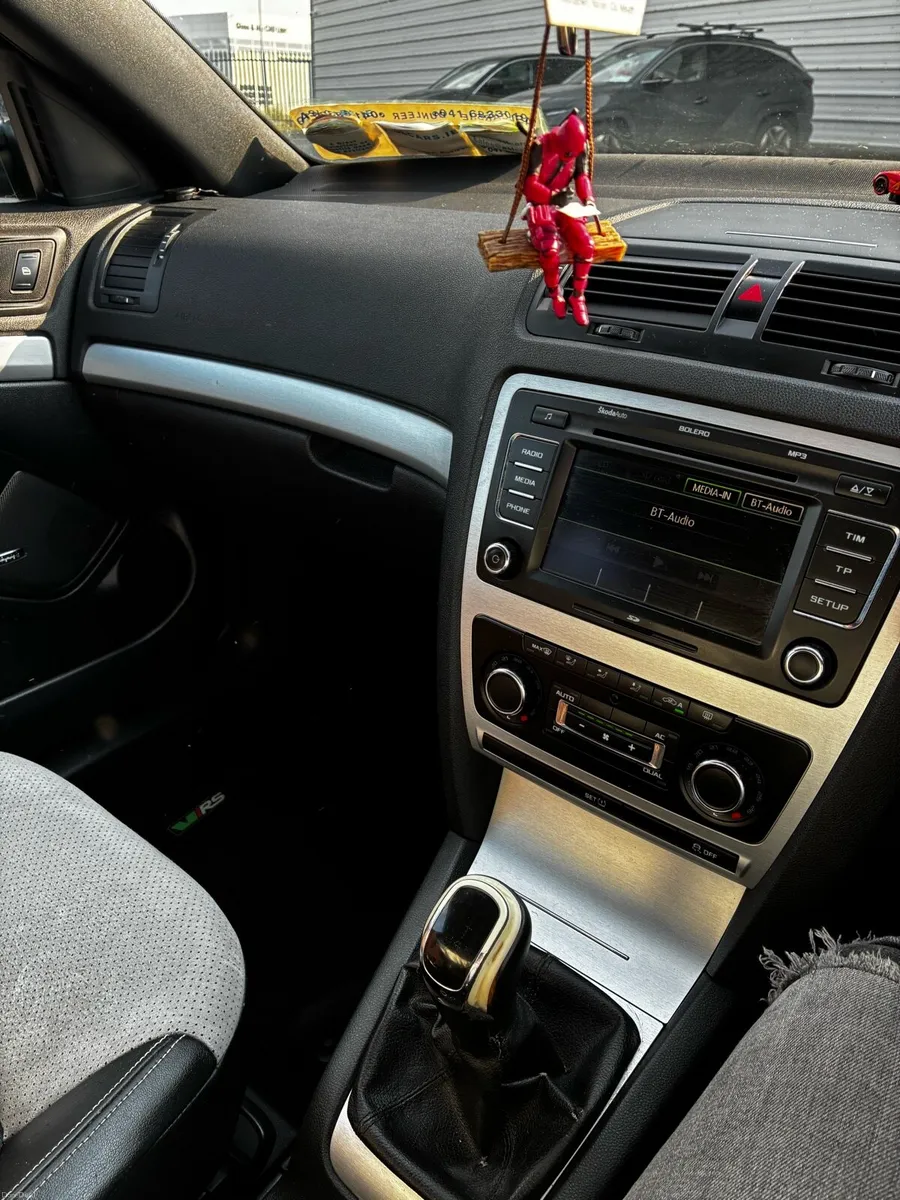 2011 Skoda Octavia VRS - Image 5