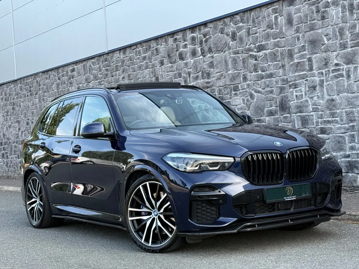 2022 BMW X5 M Sport Pro X-Drive 45E Pan Roof - Image 1