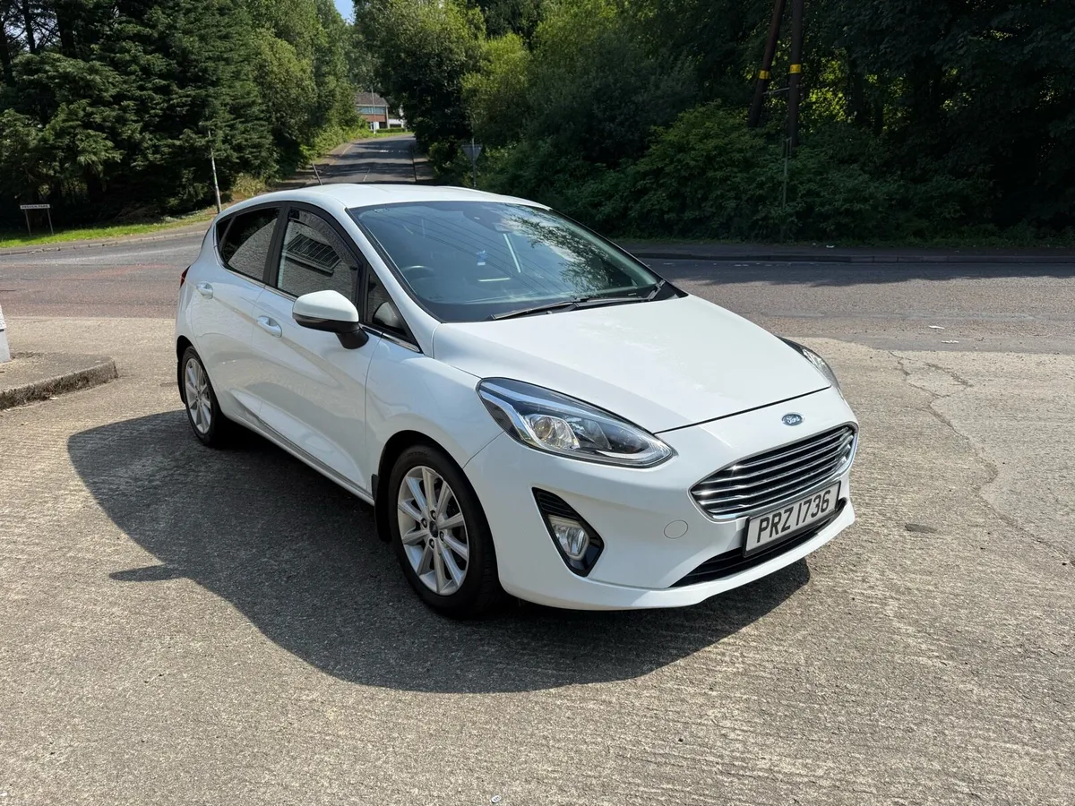 2019 ford fiesta titanium 1.5diesel - Image 2