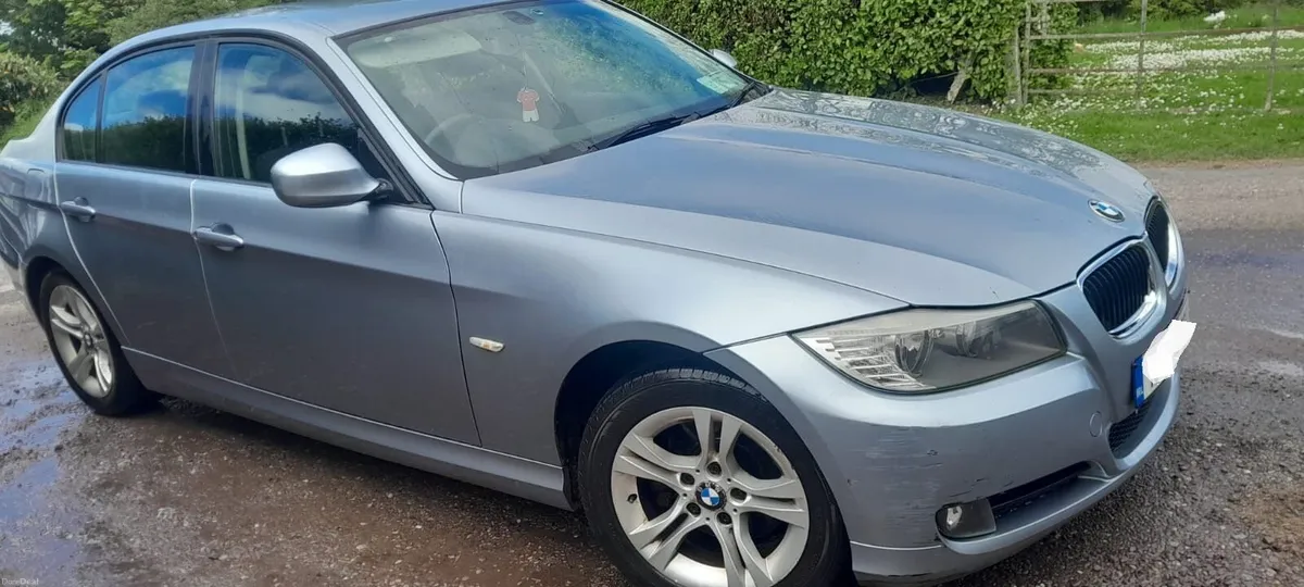 BMW 3-Series 2010 - Image 3