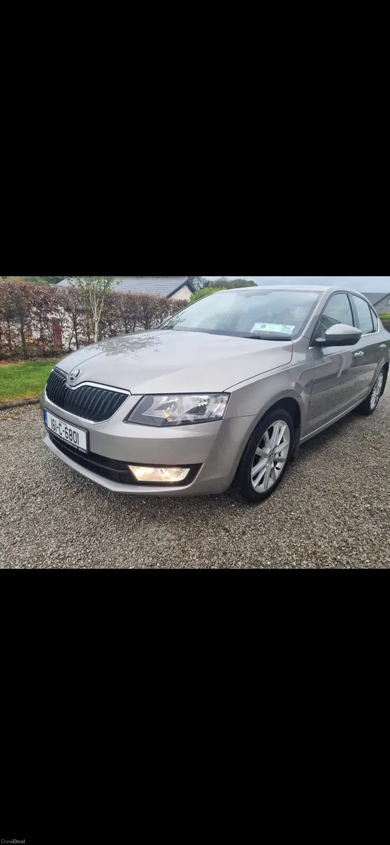 2016 skoda octavia style model very low miles - Image 2