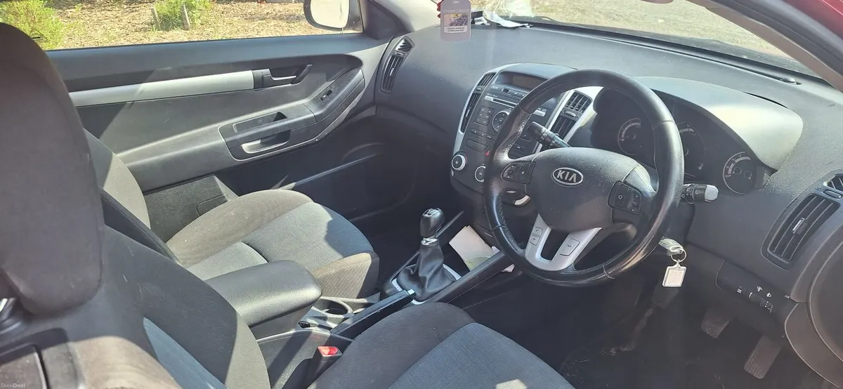 Kia Ceed 2009 - Image 4