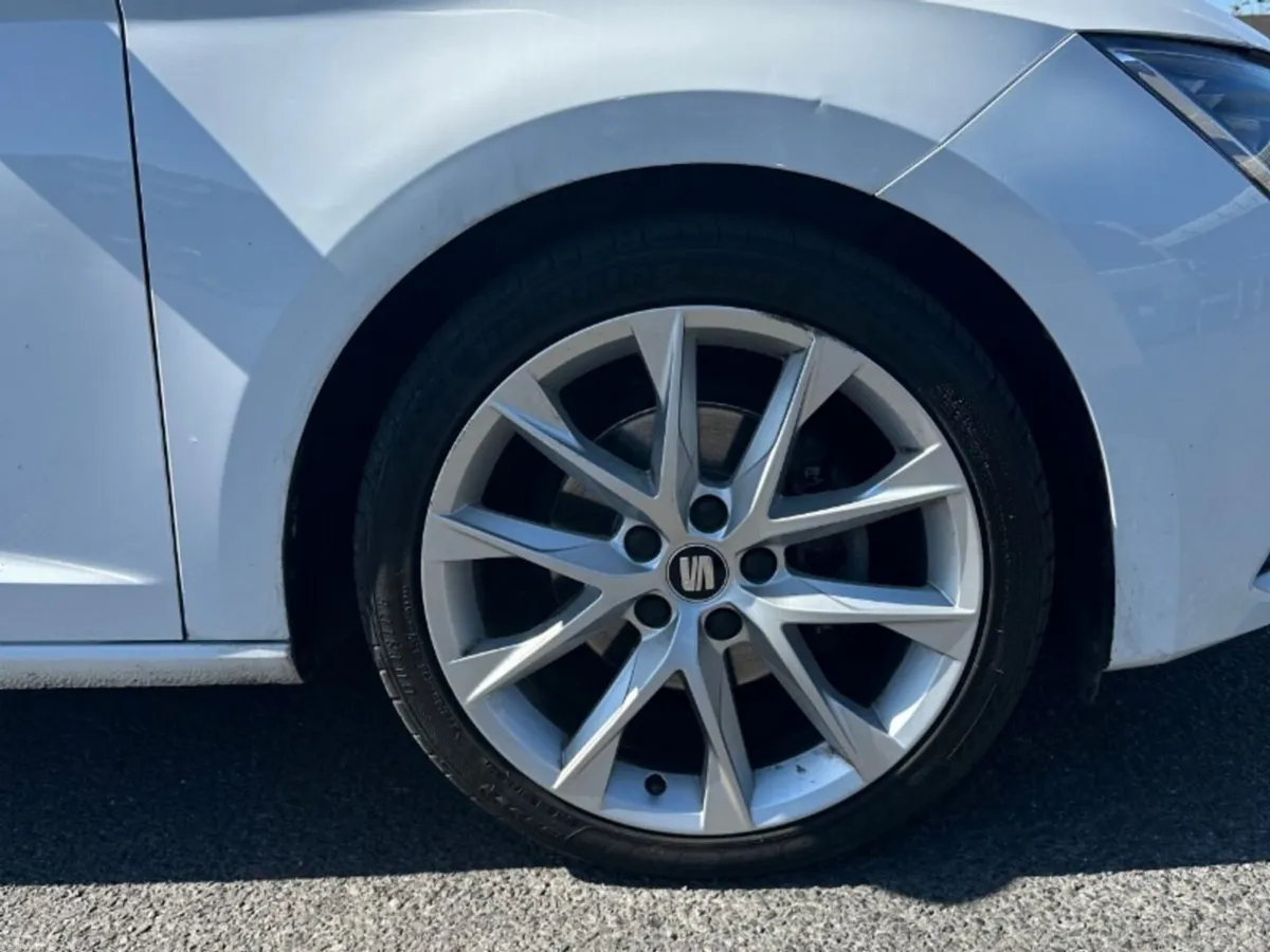 SEAT Leon 2.0TDI 150HP FR - Image 3