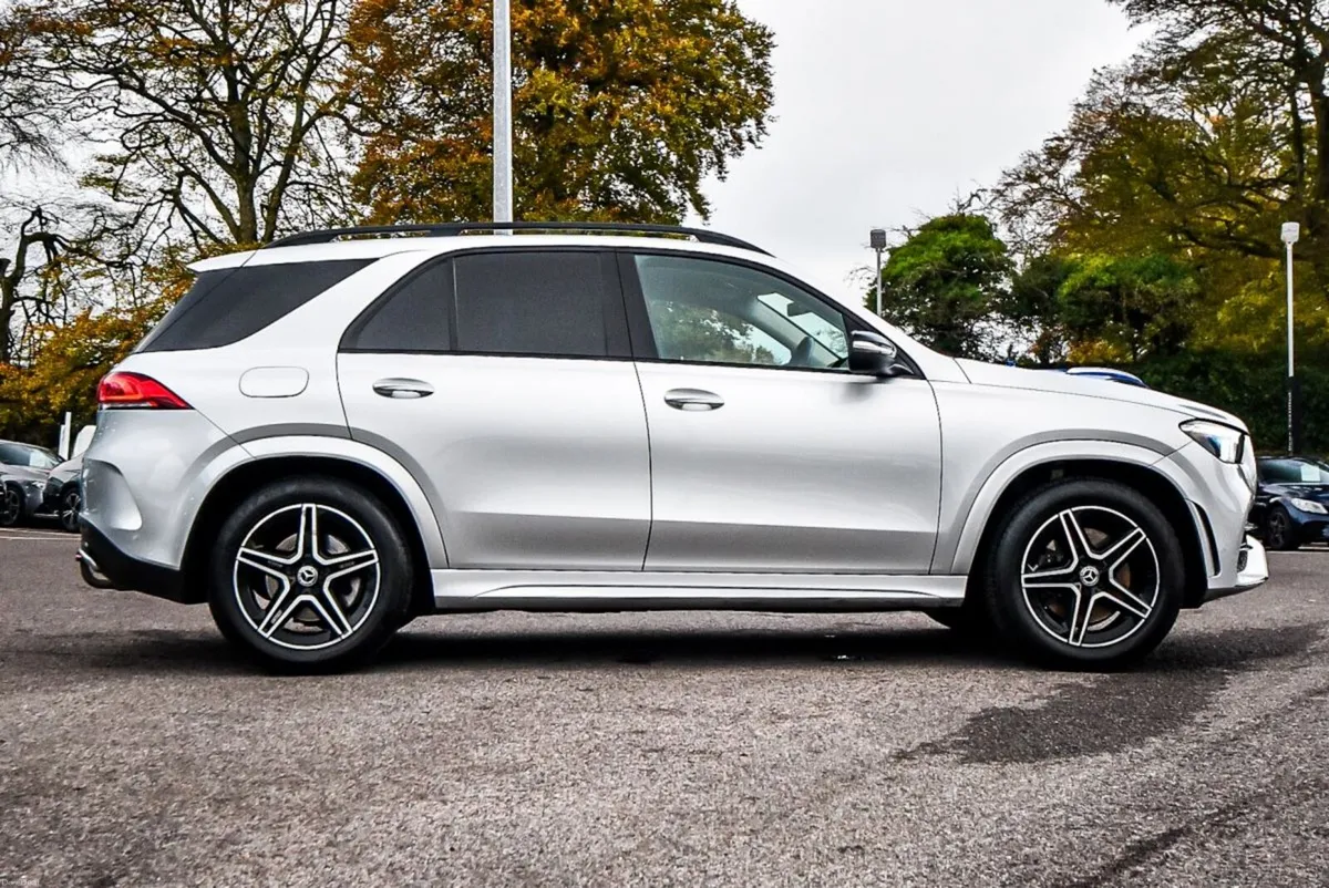 Mercedes-Benz GLE 300d AMG 7 Seat Night Pack 245bh - Image 4