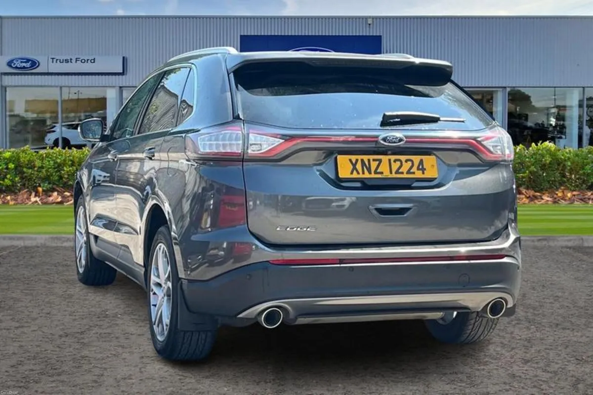 Ford Edge Titanium - Image 2