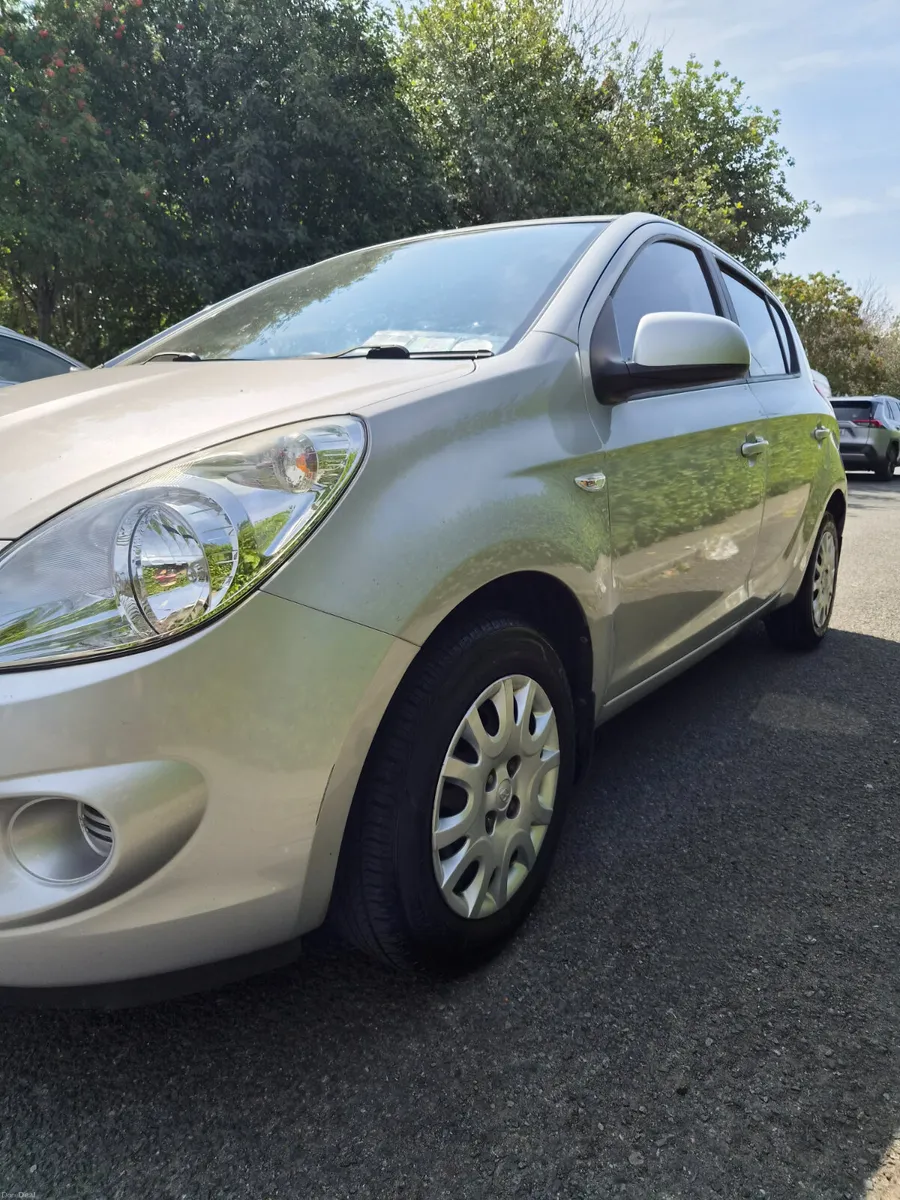 Hyundai i20 2012 // Only 71k km // - Image 2