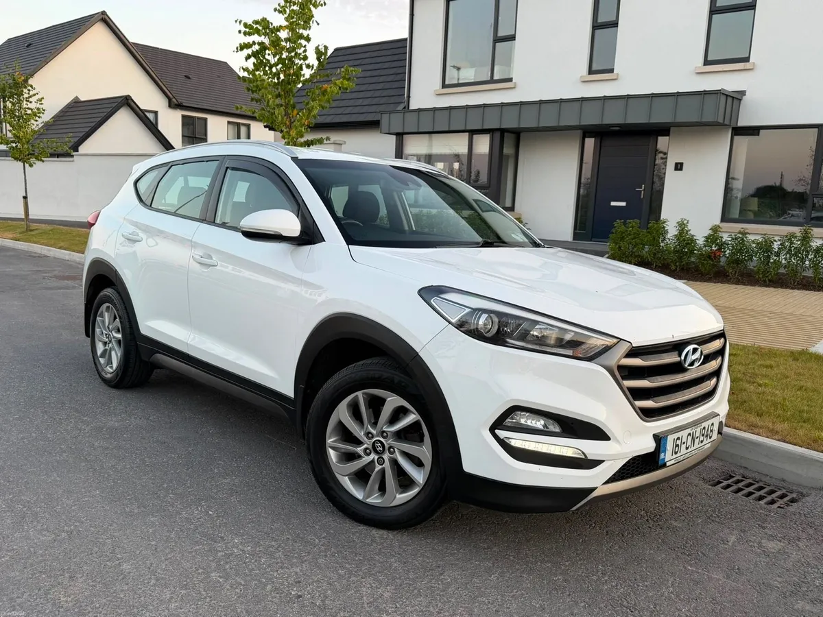 2016 Hyundai Tucson - Image 2