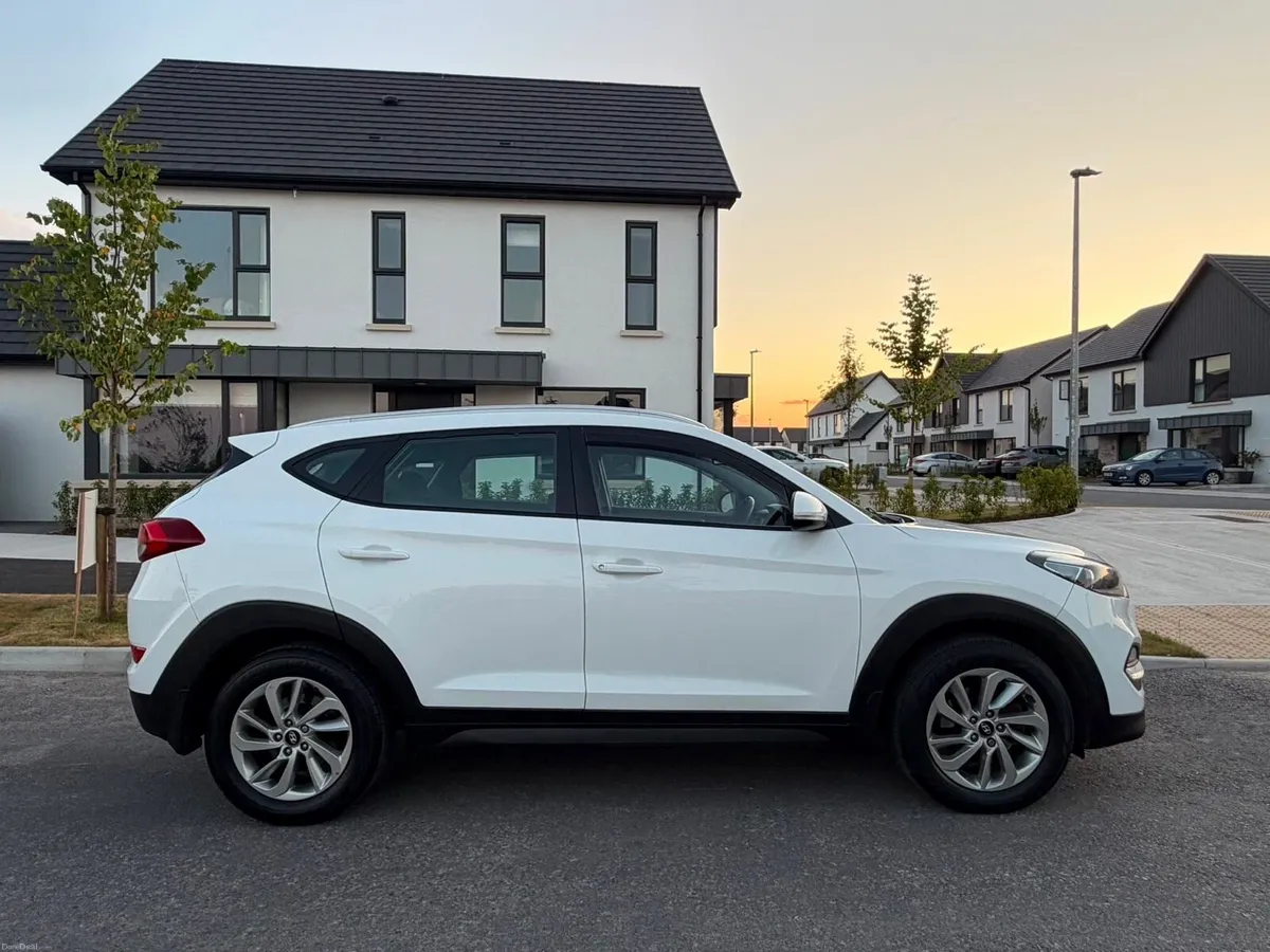 2016 Hyundai Tucson - Image 4