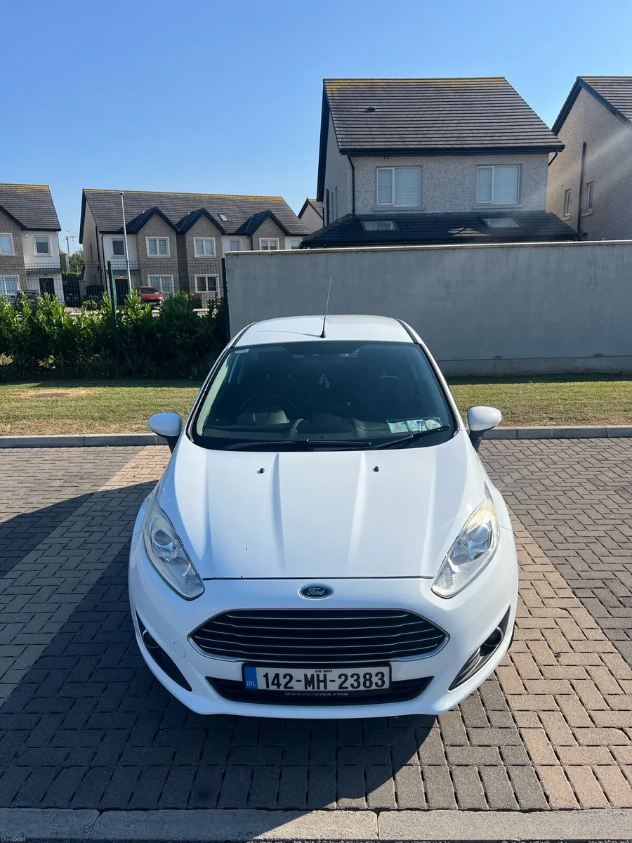 Ford Fiesta 2014 - Image 2