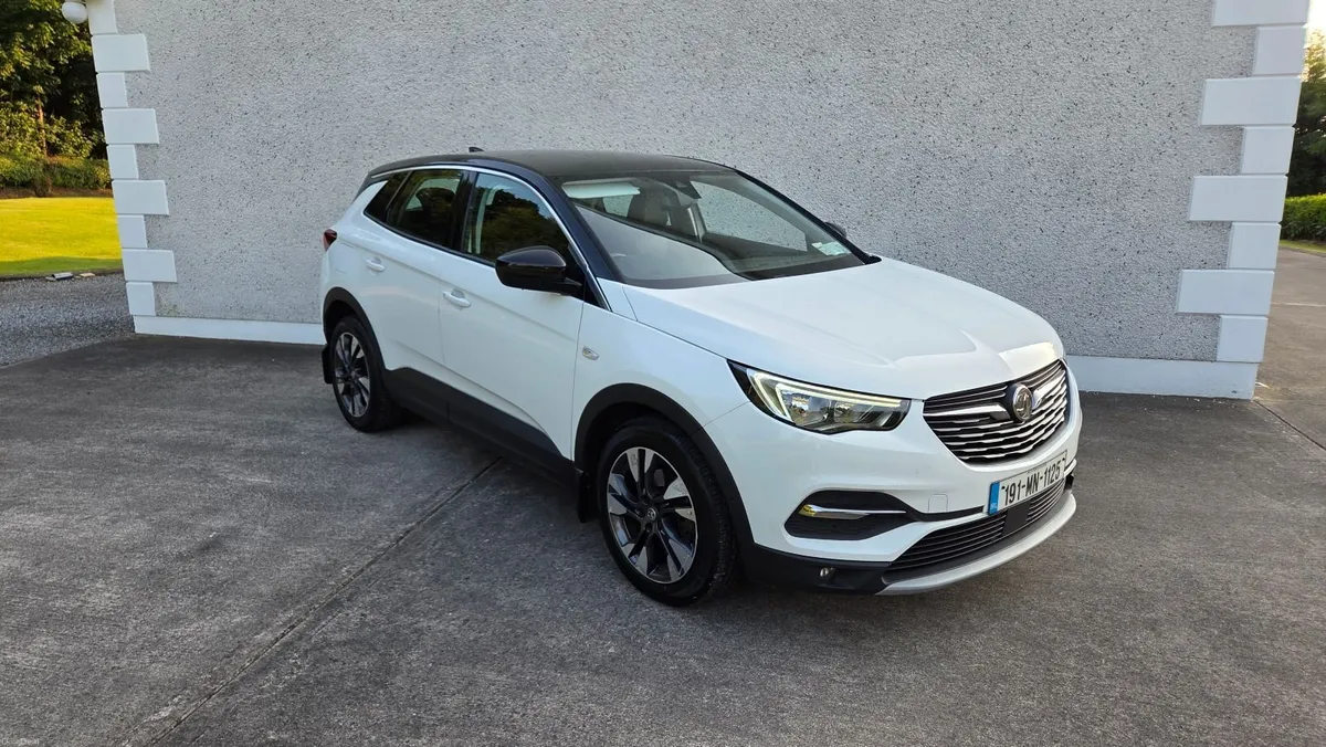 191 Vauxhall Grandland X 1.5 TD Sports Nav - Image 3