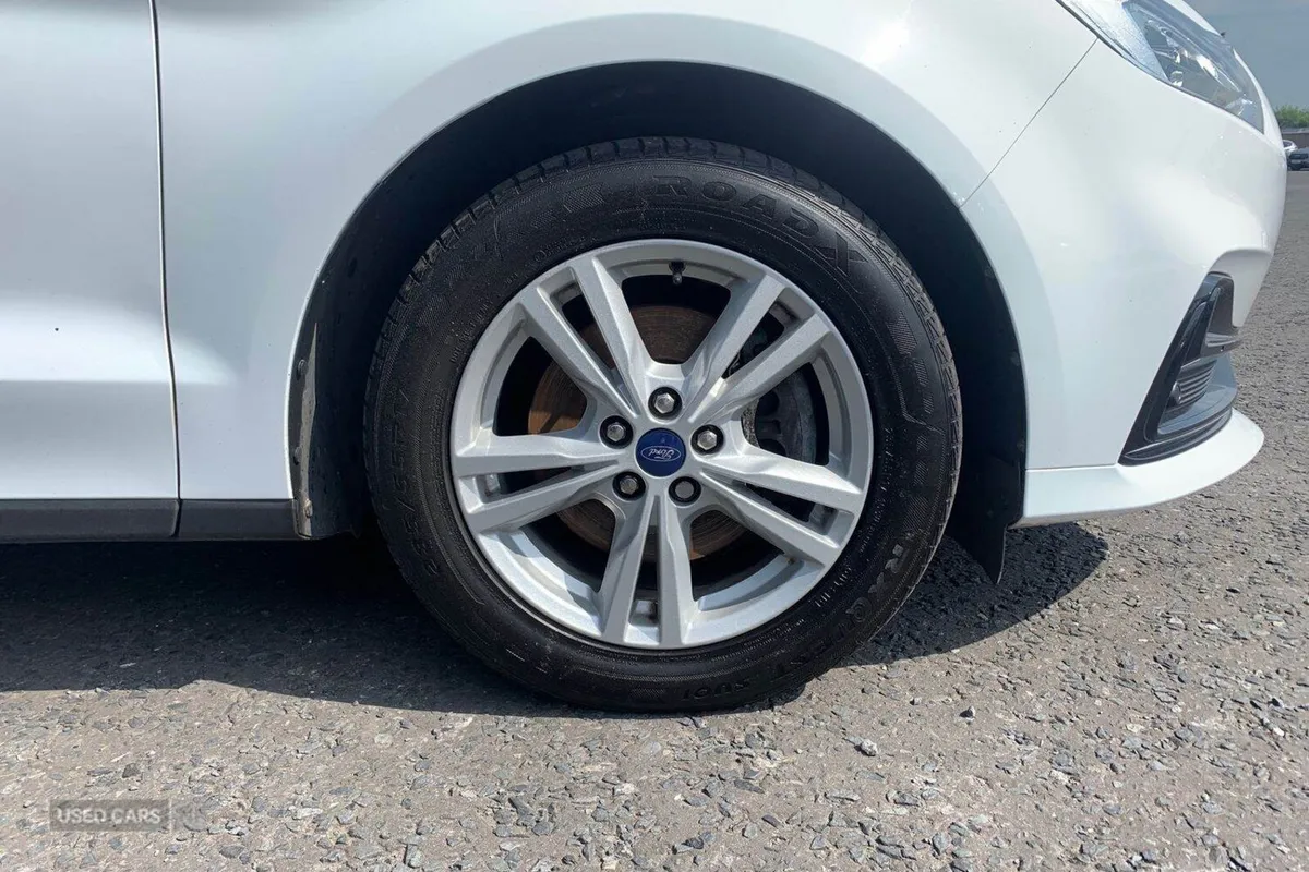 Ford Galaxy 2.0 EcoBlue 190PS Titanium Diesel Auto - Image 6