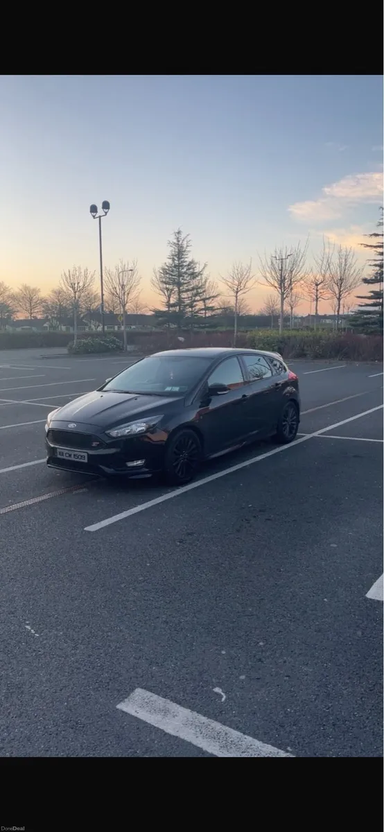 2018 Ford Focus ST LINE - Image 1