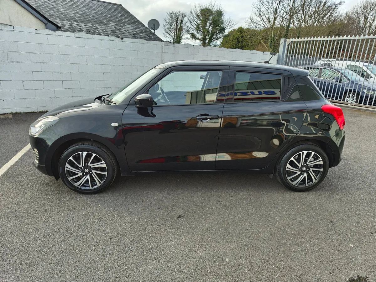 Suzuki Swift 1.2 Mild Hybrid MT - Image 5