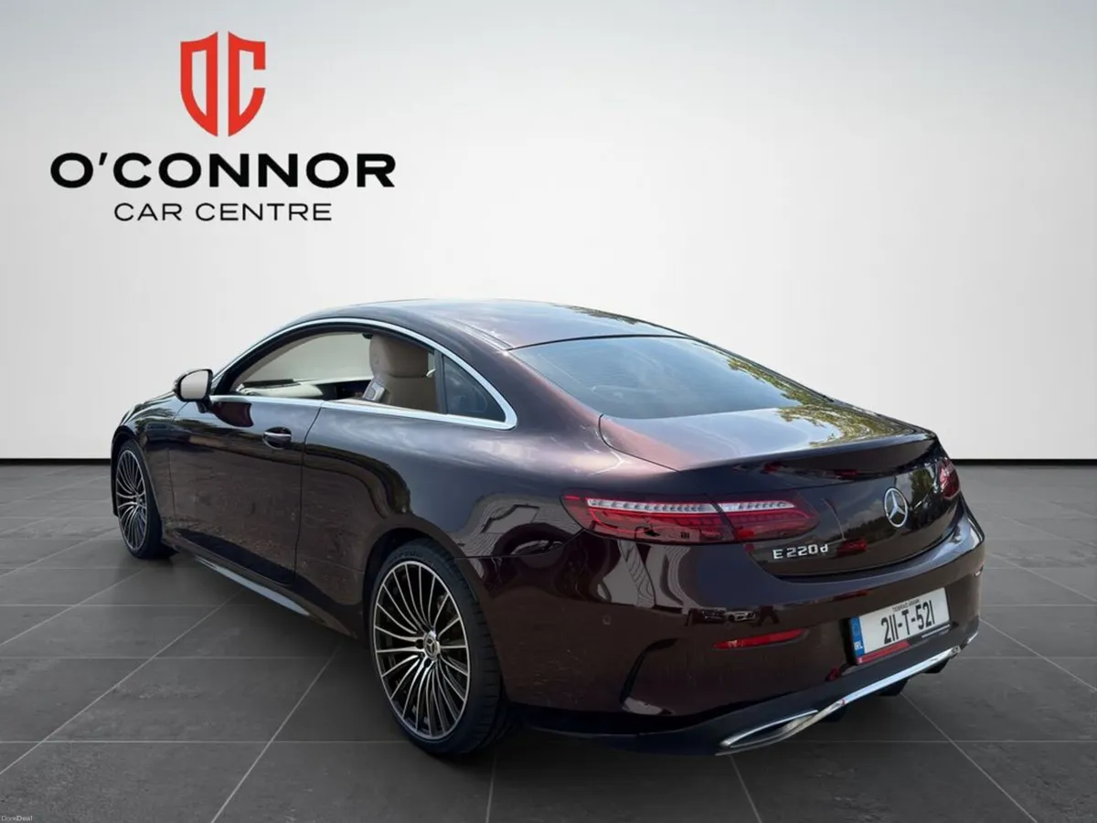Mercedes-Benz E-Class E 220 Burgundy outside, crea - Image 4