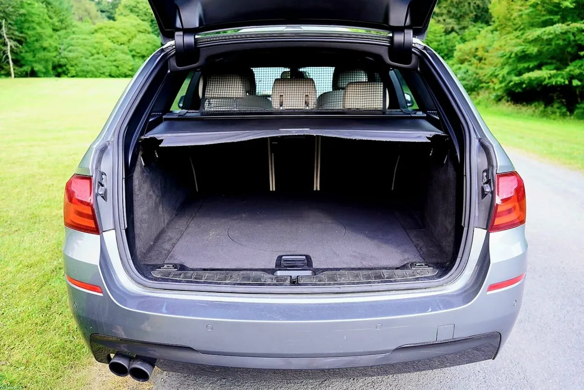 BMW 5-Series 2012 - Image 5