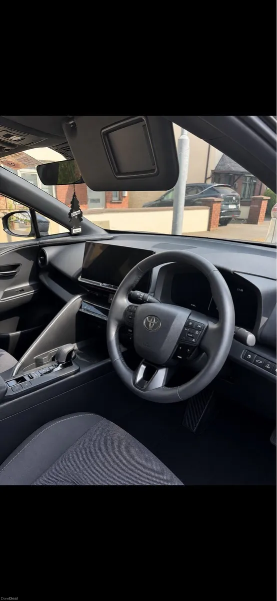 *PRICE DROP* CHR SOL/Panoramic roof- High spec - Image 5