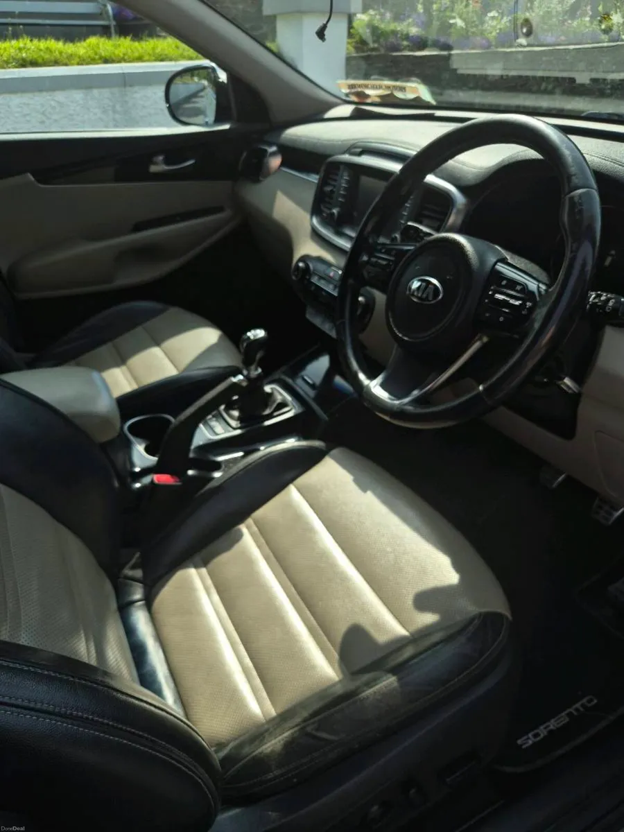 Kia Sorento - Image 5