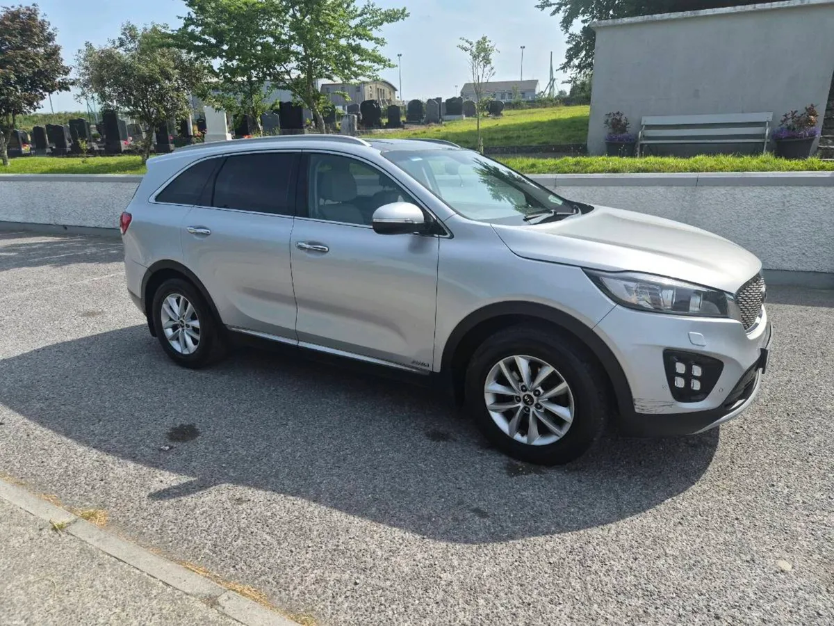 Kia Sorento - Image 3