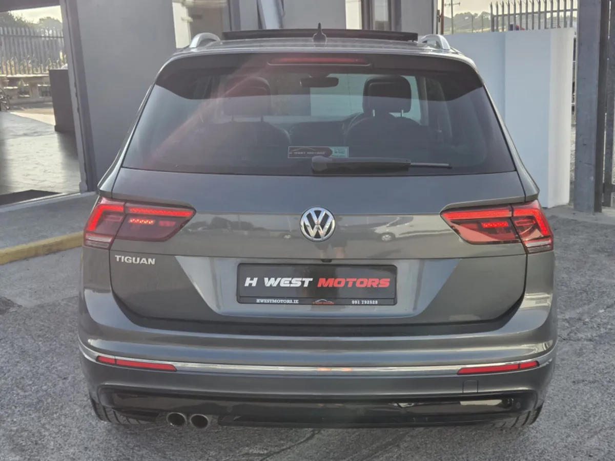 Volkswagen Tiguan R-LINE 2.0 TDI MANUAL 6SPEED FWD - Image 4
