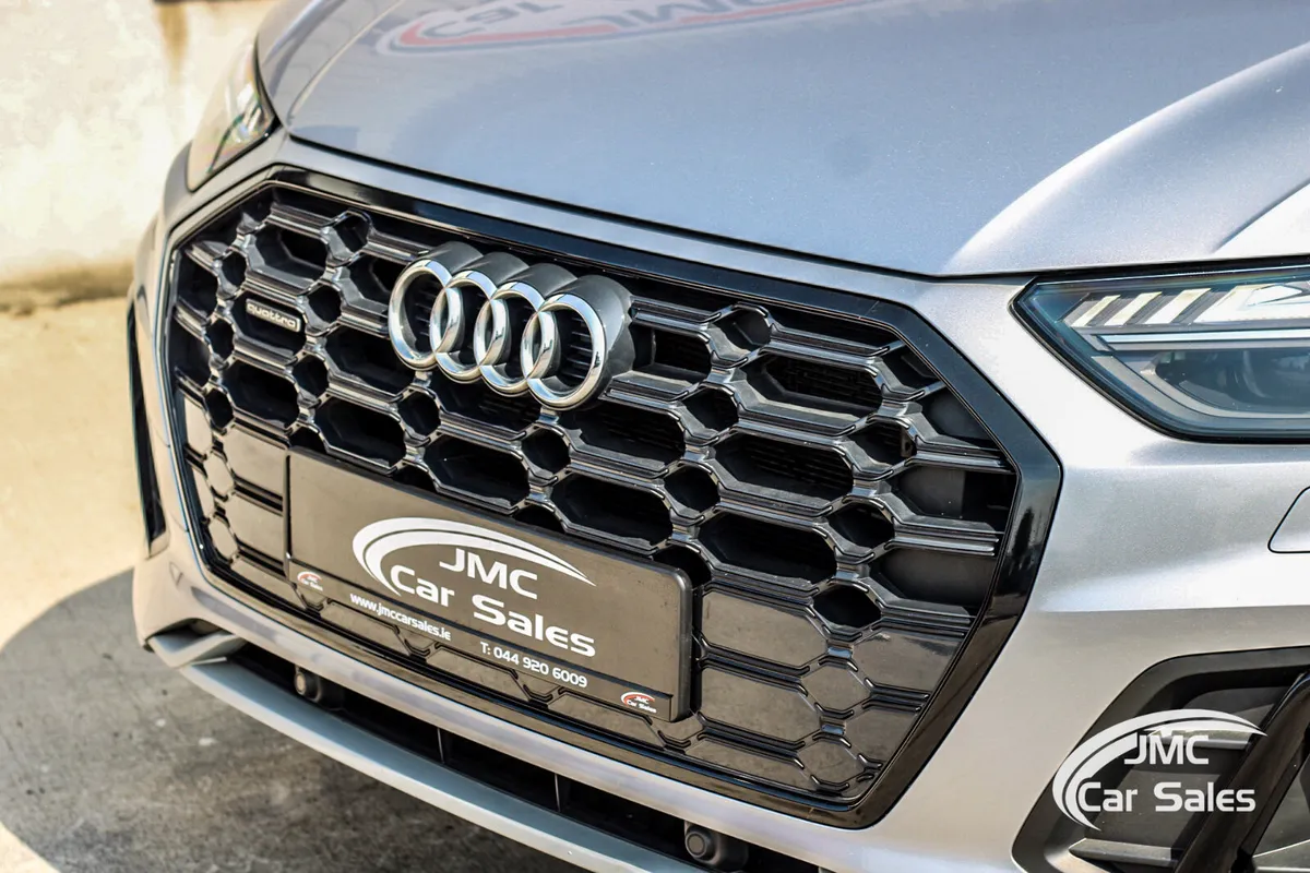 2022 AUDI Q5 S-LINE QUATTRO 50 TFSI E - Image 3