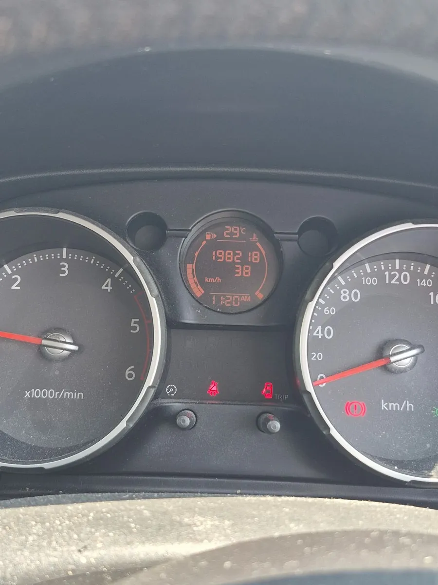 Nissan Qashqai 2009 - Image 3