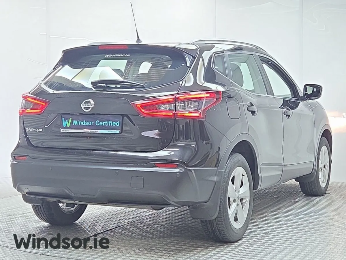 Nissan Qashqai 1.3 PET SE *3K Scrappage* - Image 2