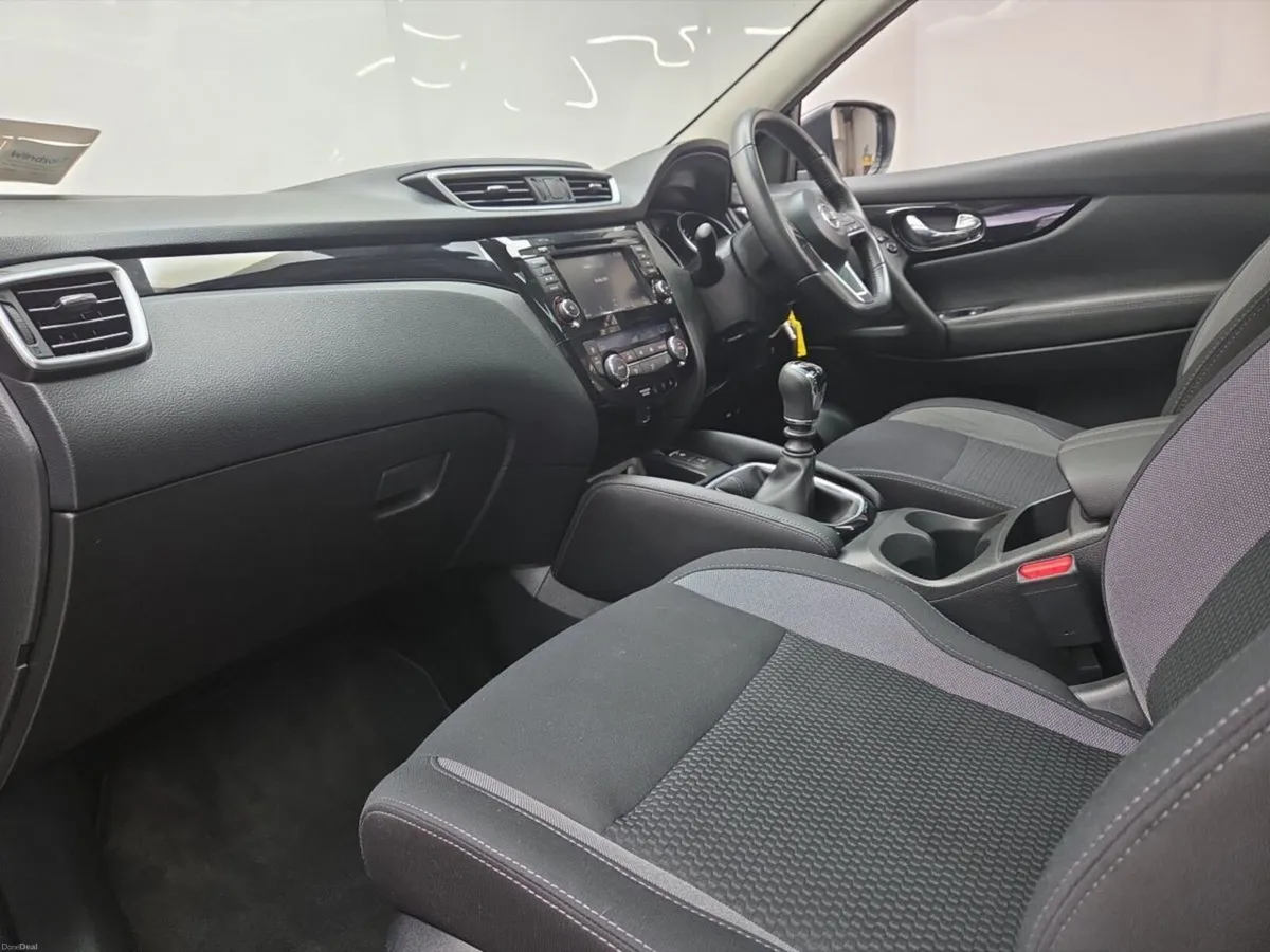 Nissan Qashqai 1.3 PET SE *3K Scrappage* - Image 4