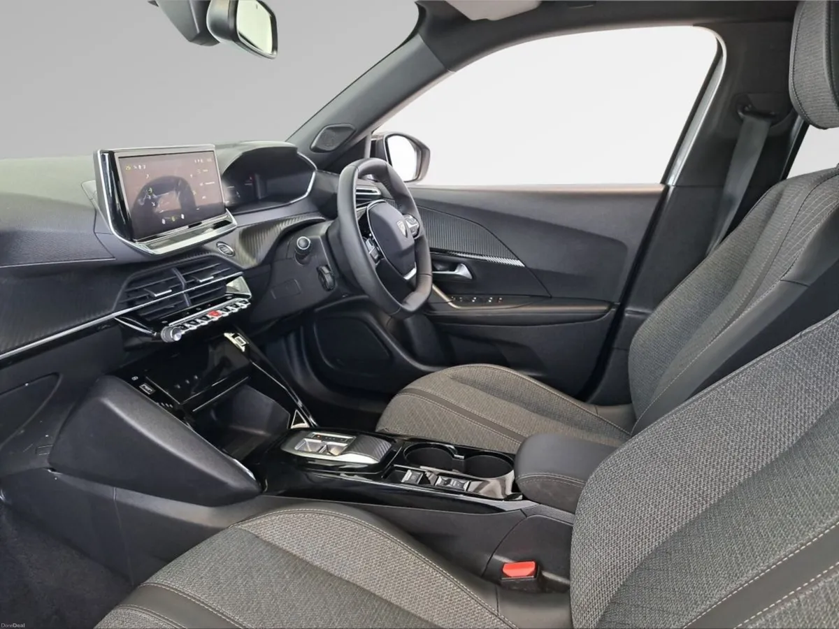 Peugeot 2008 2008 Allure Ev  Allure  136 Electric - Image 4