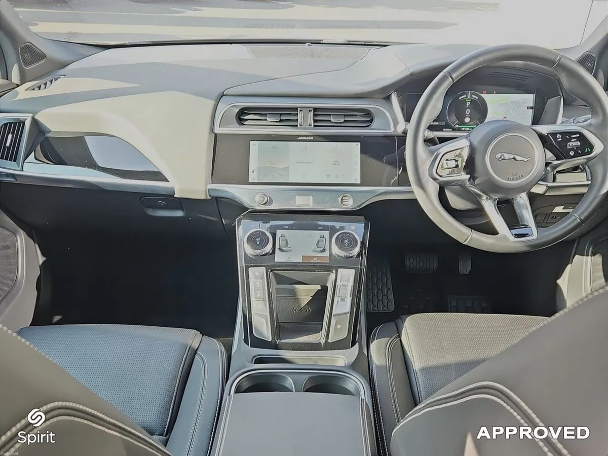 Jaguar I-Pace EV400 Auto Black Edition - Image 4