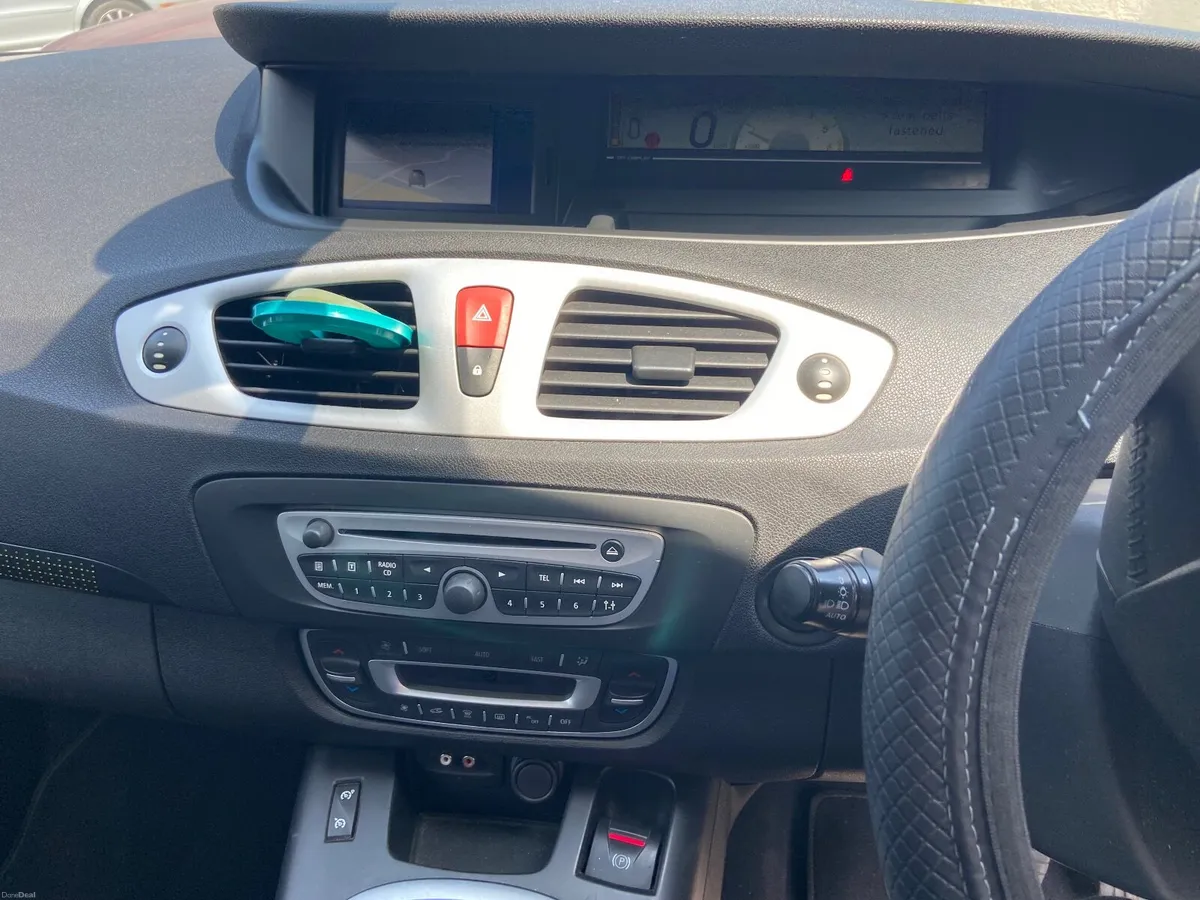 Renault Grand Scenic 2010 - Image 3