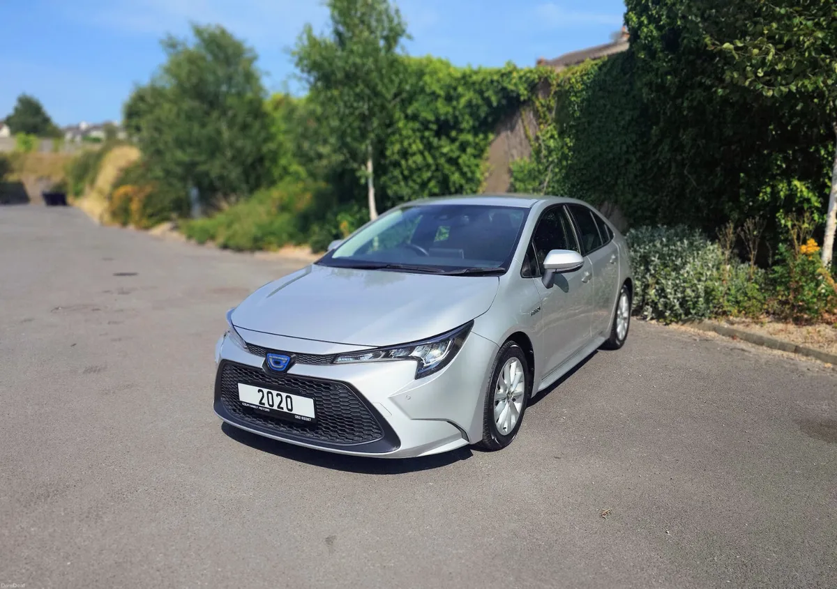 Toyota Corolla Hybrid S - Image 3