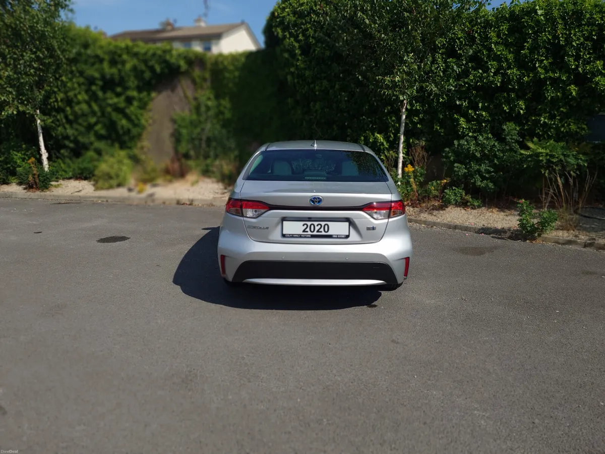 Toyota Corolla Hybrid S - Image 6