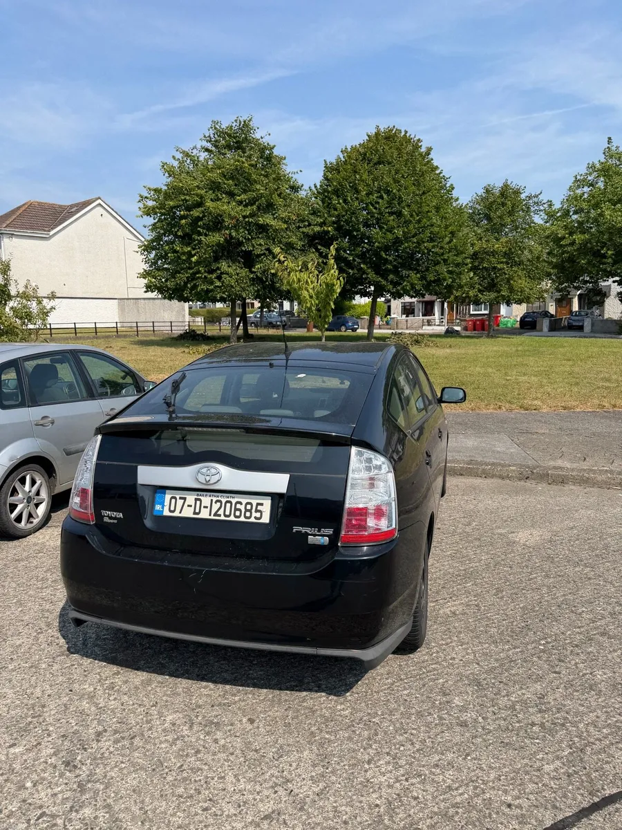 Toyota Prius 2007 - Image 2