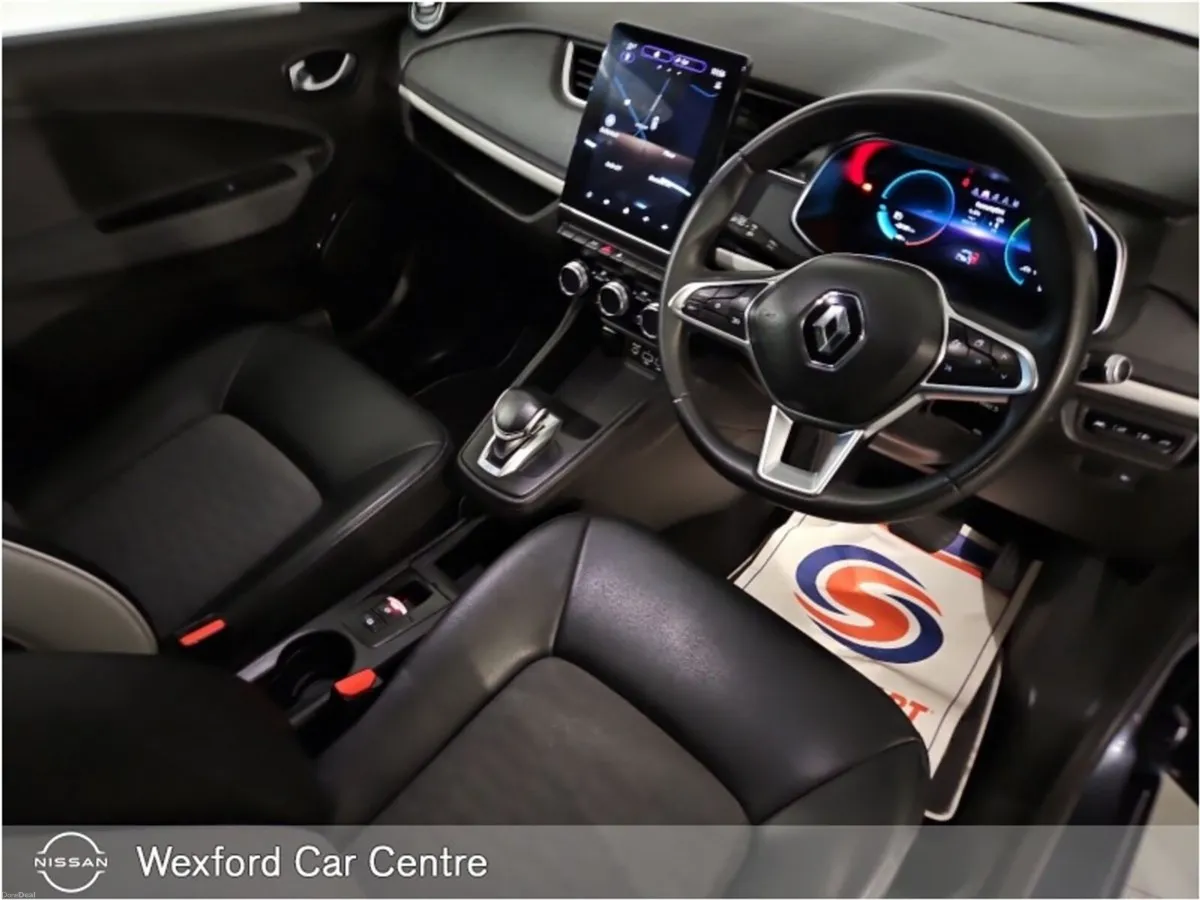Renault Zoe R135 Z.E 50kw GT Line CCS Rapid charge - Image 2