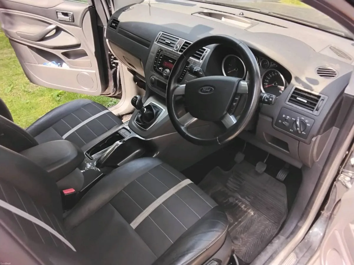 Ford Kuga - Image 2